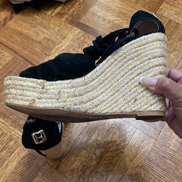 Halston - Picture 12 of 17